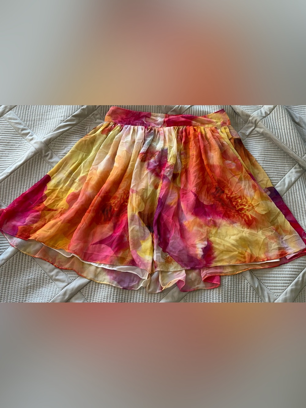 Liz Claiborne Sheer Watercolor flowers, flowy Skirt- Pink, Yellow & Orange